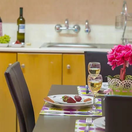 Mackenzie Rose Apartment