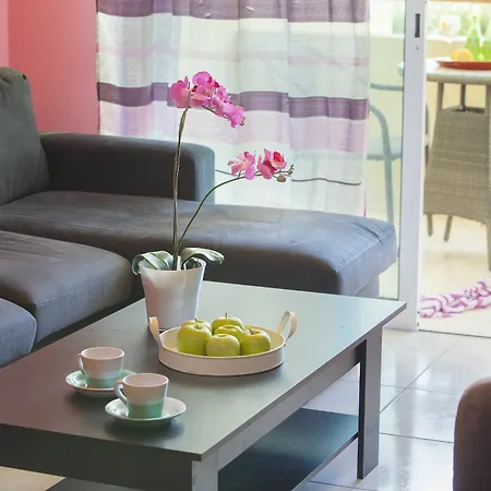 Apartment Mackenzie Rose Larnaca